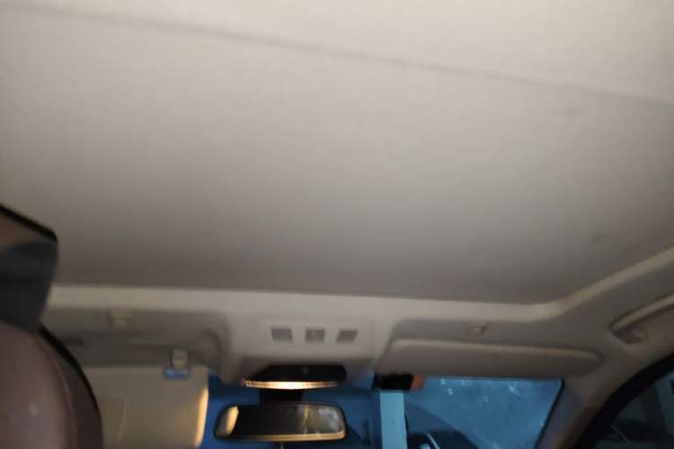 Used BMW 5 Series 2014 525Li Luxury Design Package Headliner