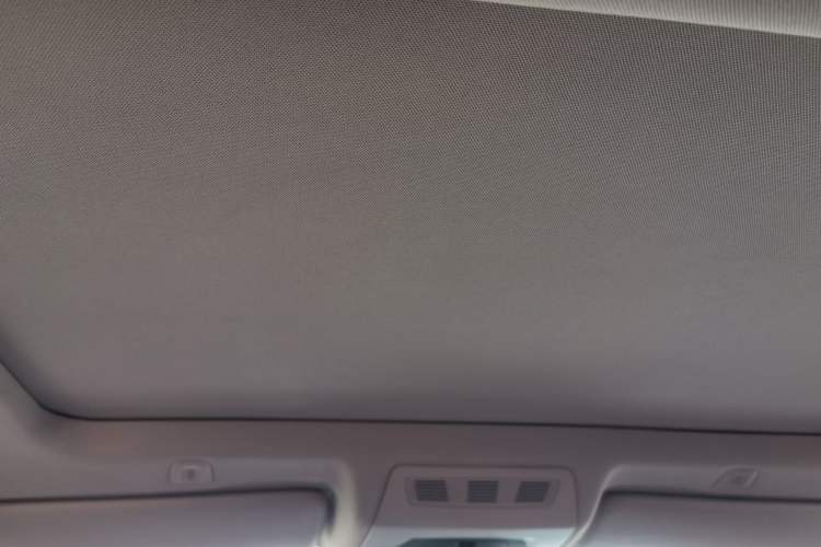 Used BMW 5 Series 2014 525Li Luxury Design Package Headliner