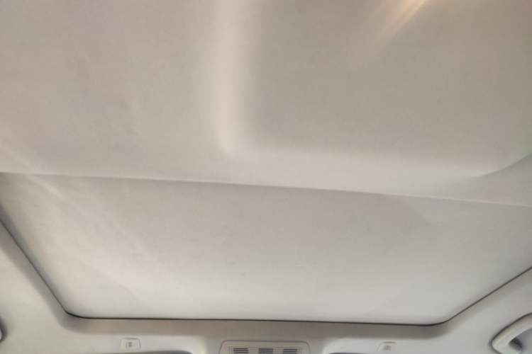 Used BMW 5 Series 2014 525Li Luxury Design Package Headliner