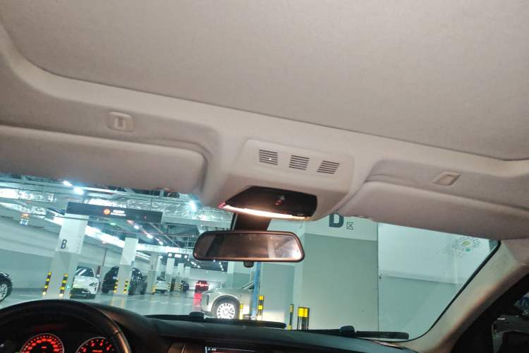 Used BMW 5 Series 2014 520Li Elegant Model Headliner