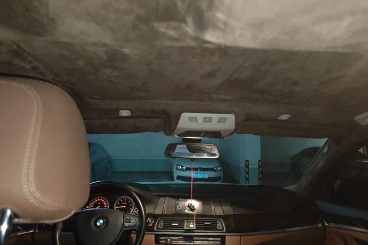 Used BMW 5 Series 2014 525Li Leading Model Headliner