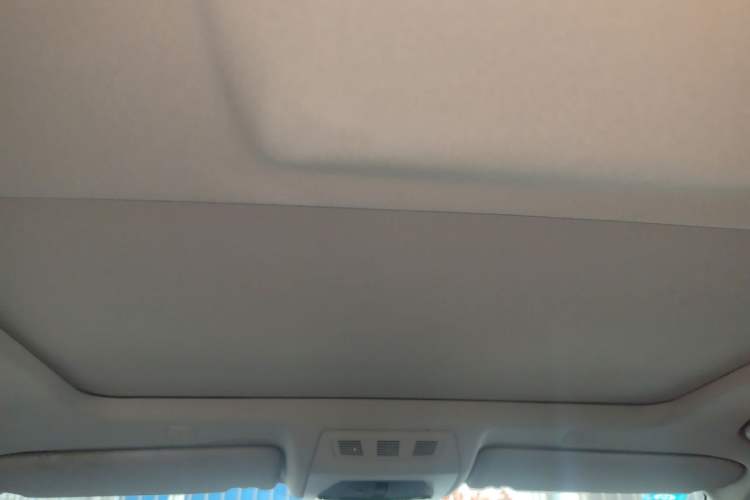 Used BMW 5 Series 2014 525Li Luxury Design Package Headliner