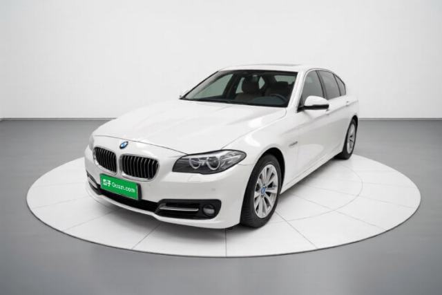 Ojetý BMW 5 Series 2014 520Li Elegant Model