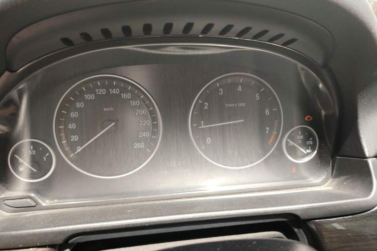 Used BMW 5 Series 2014 525Li Luxury Design Package Instrument Cluster