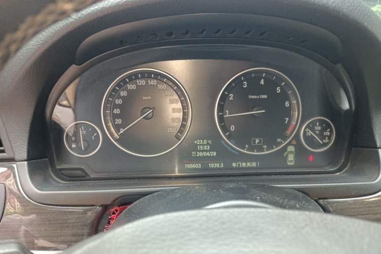 Used BMW 5 Series 2014 525Li Luxury Design Package Instrument Cluster
