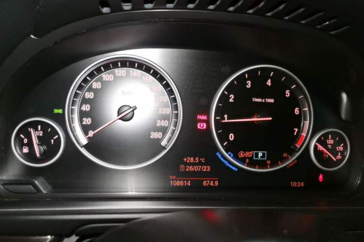 Used BMW 5 Series 2014 525Li Luxury Design Package Instrument Cluster