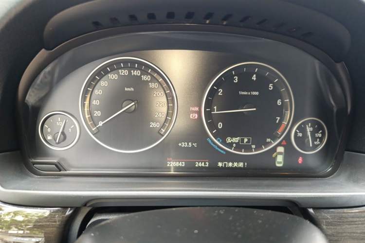 Used BMW 5 Series 2014 525Li Luxury Design Package Instrument Cluster