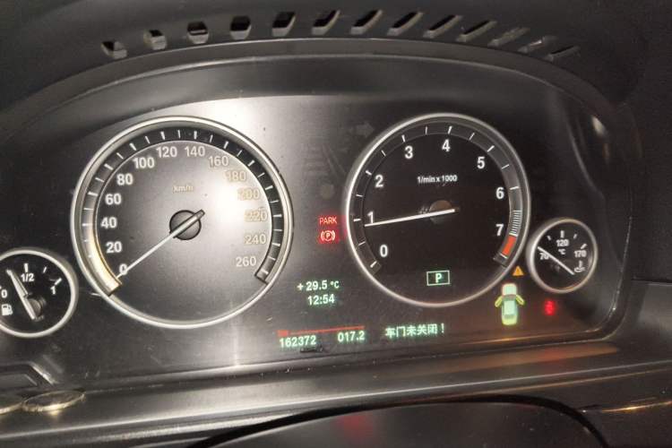 Used BMW 5 Series 2014 520Li Elegant Model Instrument Cluster