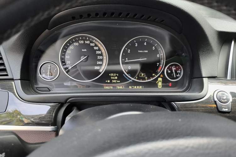 Used BMW 5 Series 2014 525Li Luxury Design Package Instrument Cluster