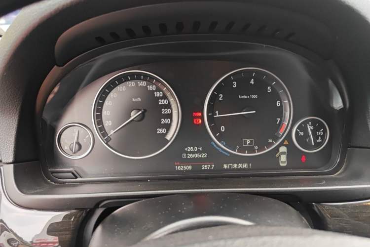 Used BMW 5 Series 2014 525Li Luxury Design Package Instrument Cluster