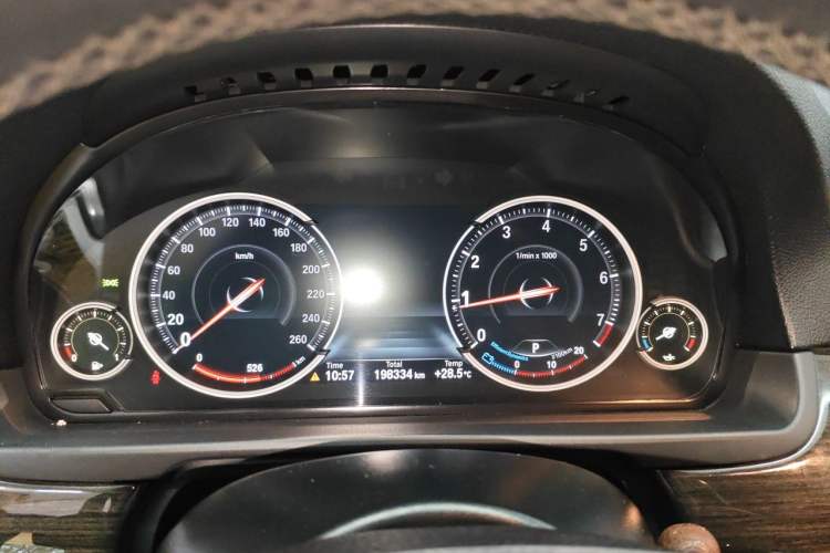Used BMW 5 Series 2014 525Li Luxury Design Package Instrument Cluster