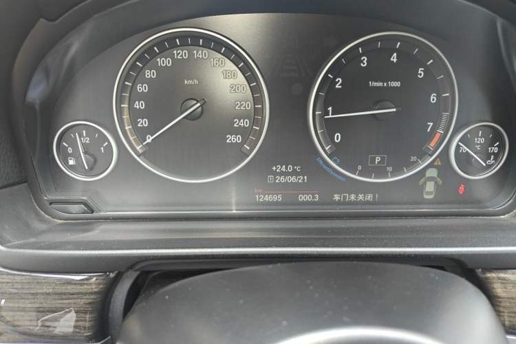 Used BMW 5 Series 2014 525Li Luxury Design Package Instrument Cluster