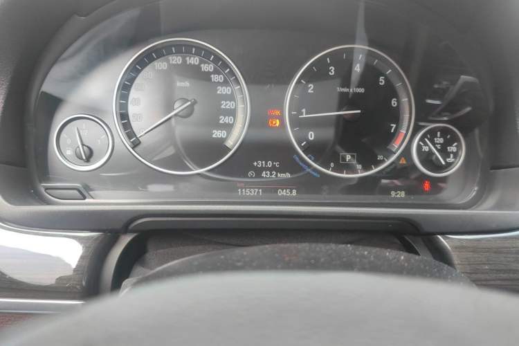 Used BMW 5 Series 2014 525Li Luxury Design Package Instrument Cluster