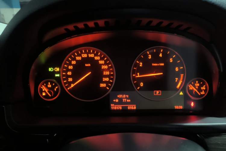 Used BMW 5 Series 2014 525Li Luxury Design Package Instrument Cluster