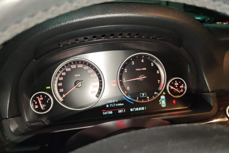Used BMW 5 Series 2014 525Li Luxury Design Package Instrument Cluster
