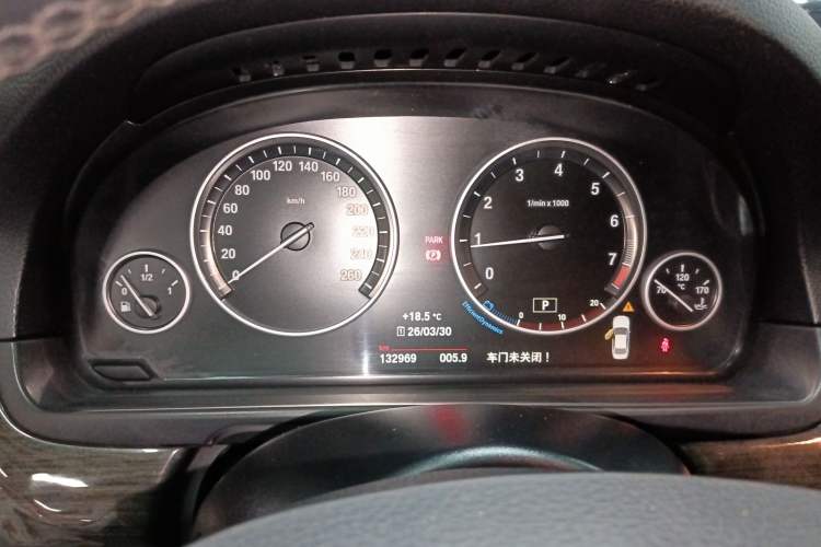 Used BMW 5 Series 2014 525Li Luxury Design Package Instrument Cluster