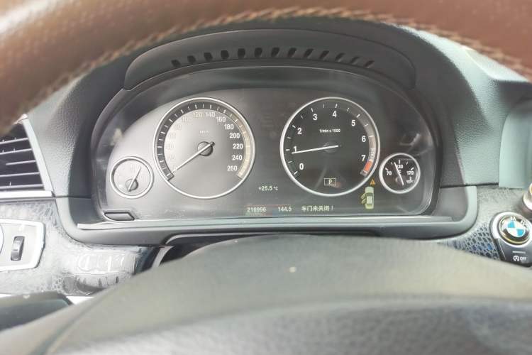 Used BMW 5 Series 2014 525Li Luxury Design Package Instrument Cluster