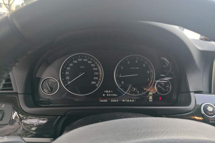 Used BMW 5 Series 2014 525Li Luxury Design Package Instrument Cluster