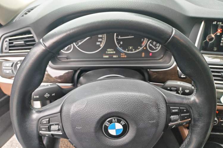Used BMW 5 Series 2014 528Li xDrive Premium Edition Instrument Cluster