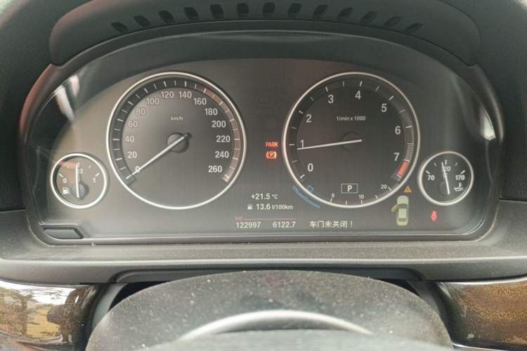 Used BMW 5 Series 2014 528Li xDrive Premium Edition Instrument Cluster