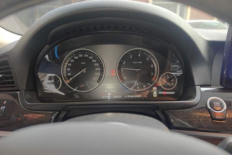 Used BMW 5 Series 2014 525Li Luxury Design Package Instrument Cluster
