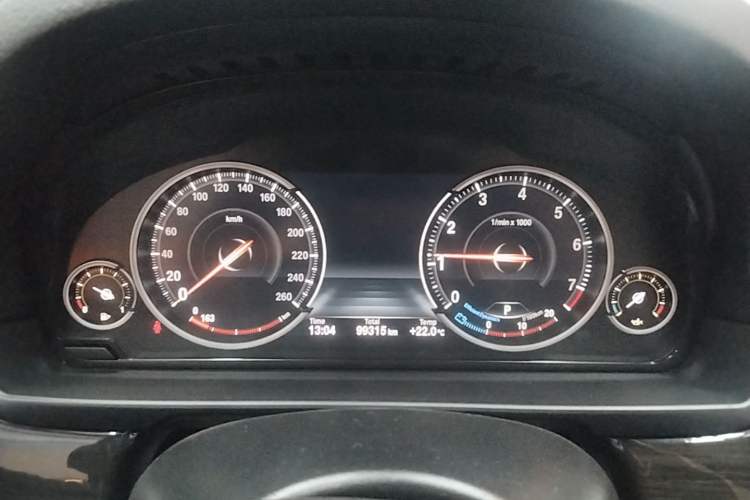 Used BMW 5 Series 2014 525Li Luxury Design Package Instrument Cluster