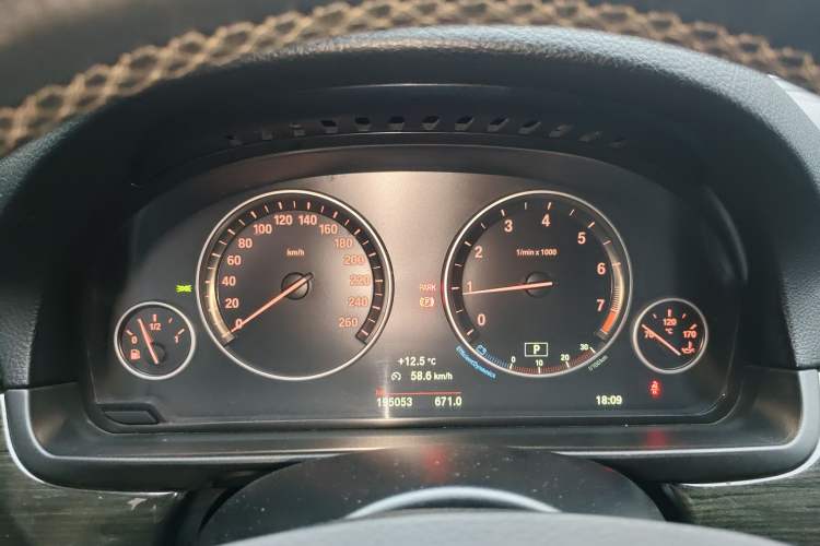 Used BMW 5 Series 2014 525Li Luxury Design Package Instrument Cluster