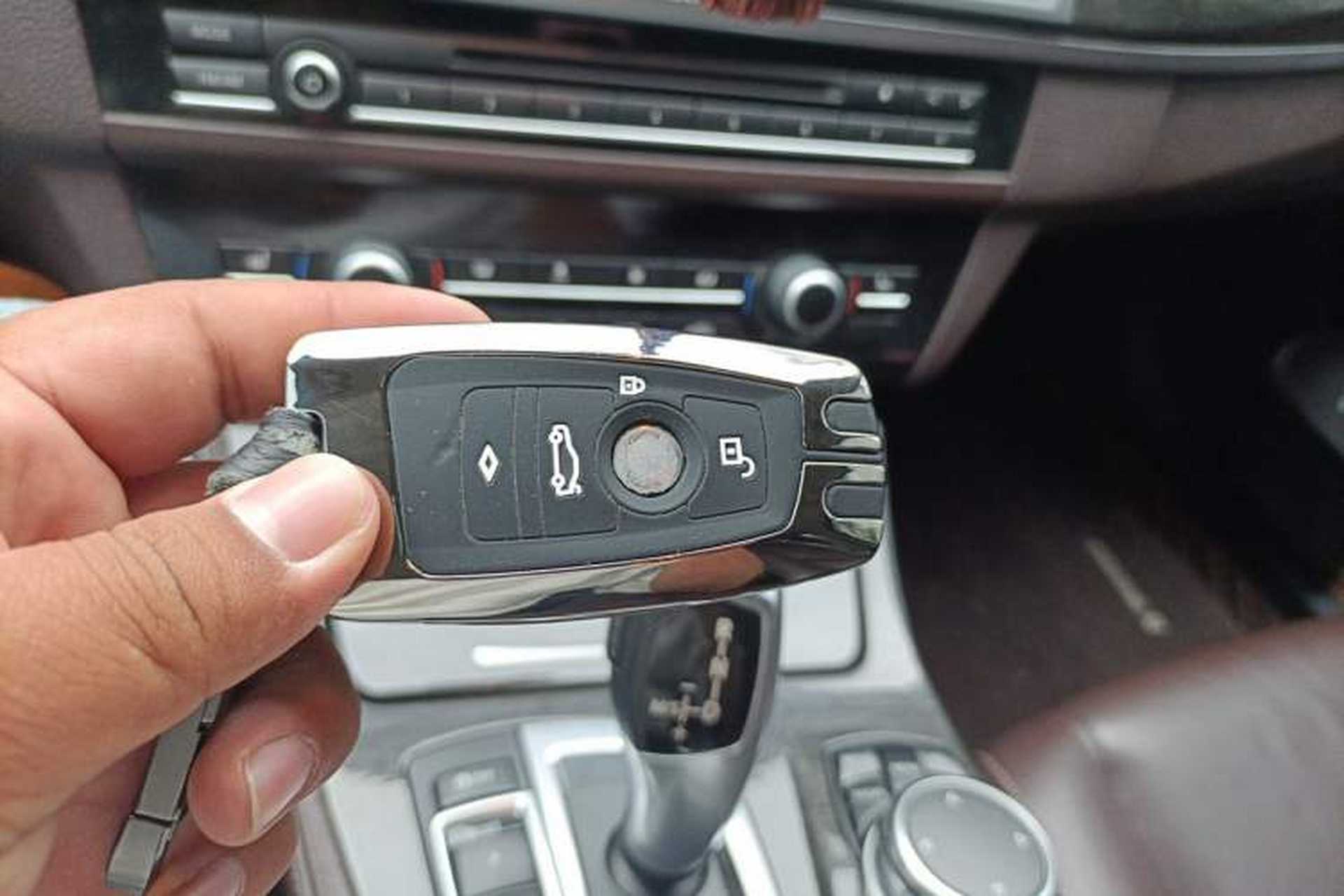 Used BMW 5 Series 2014 525Li Luxury Design Package Interior 1