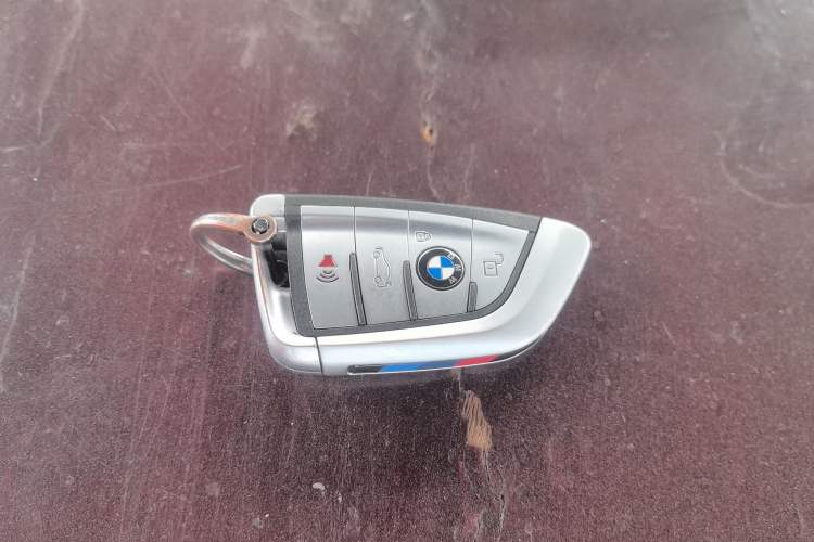 Used BMW 5 Series 2014 520Li Elegant Model Interior 1
