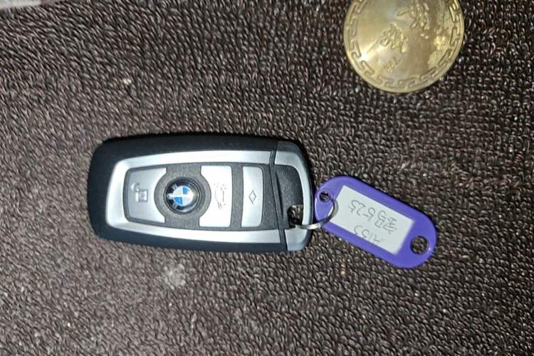 Used BMW 5 Series 2014 525Li Leading Model Interior 1