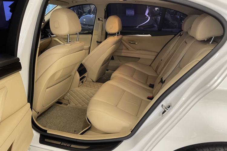 Used BMW 5 Series 2014 520Li Elegant Model Interior 2