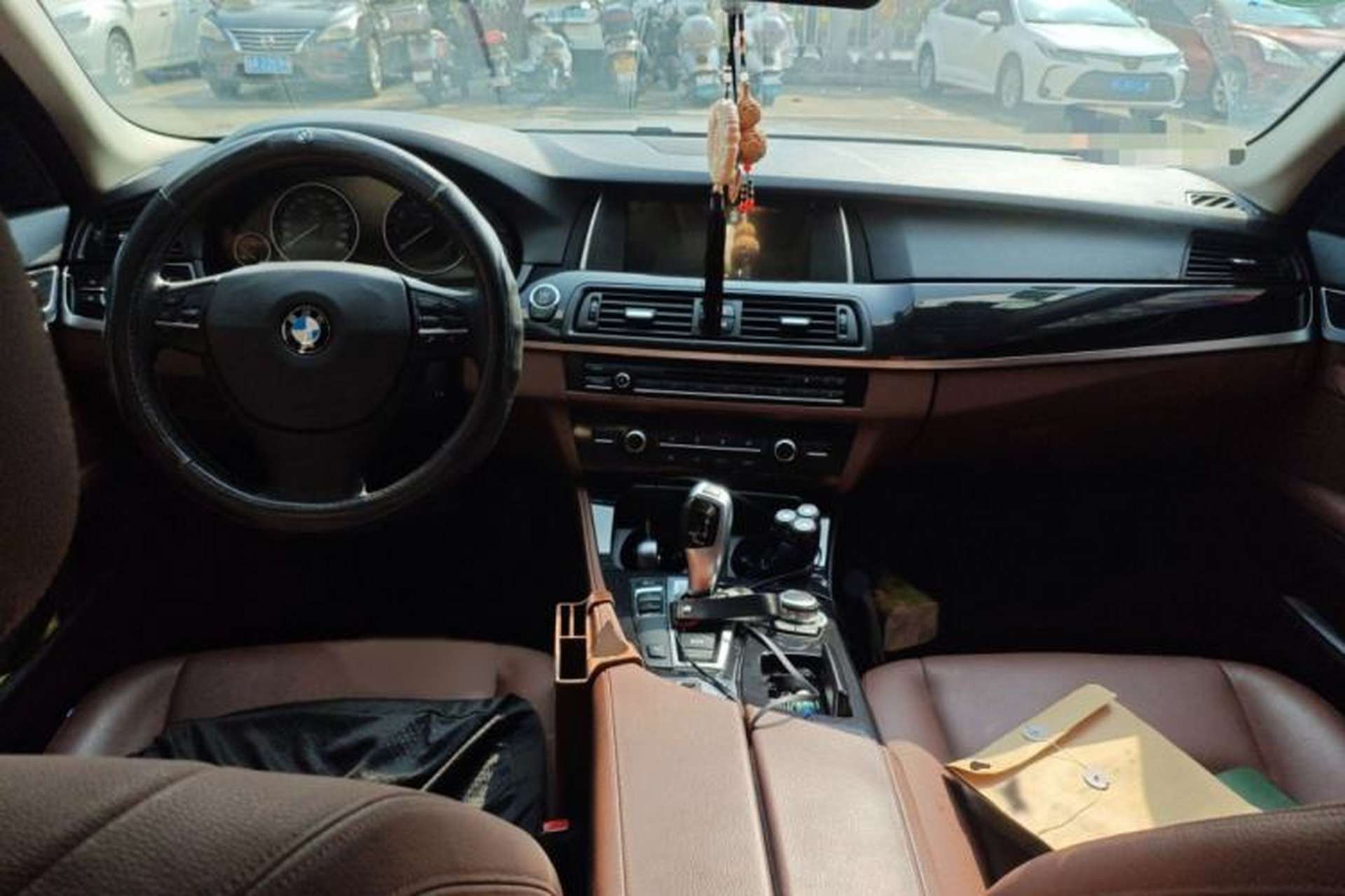 Used BMW 5 Series 2014 520Li Elegant Model Interior 2