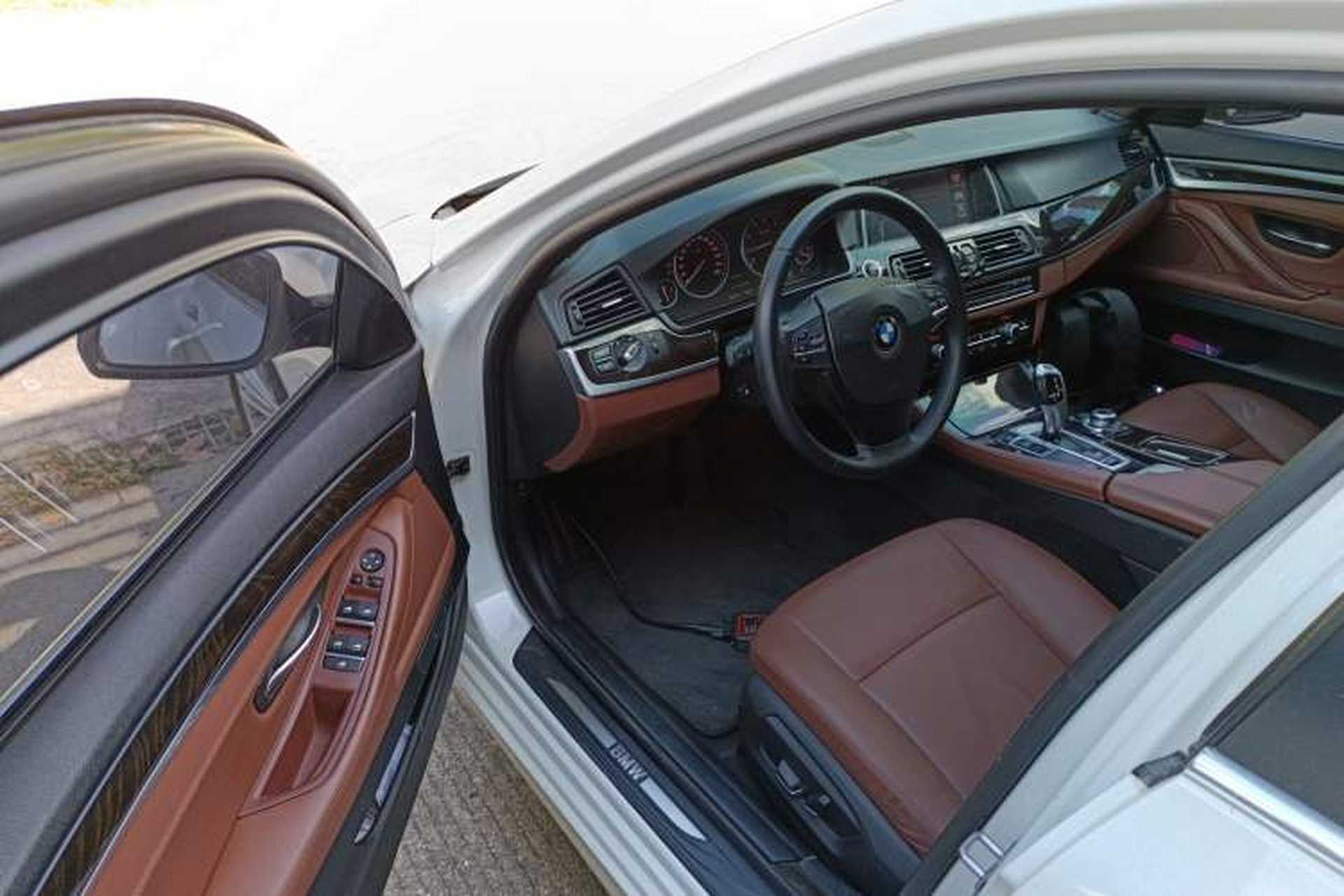 Used BMW 5 Series 2014 525Li Leading Model Interior 3