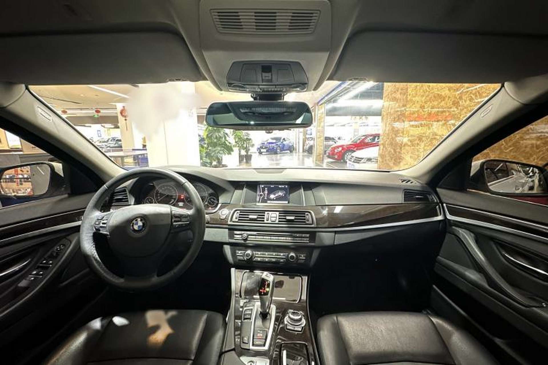 Used BMW 5 Series 2014 525Li Leading Model Interior 3