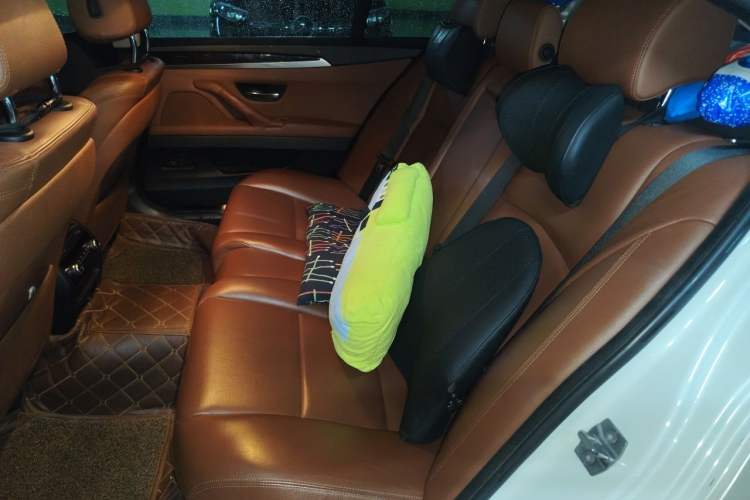 Used BMW 5 Series 2014 528Li Leading Model Interior 4