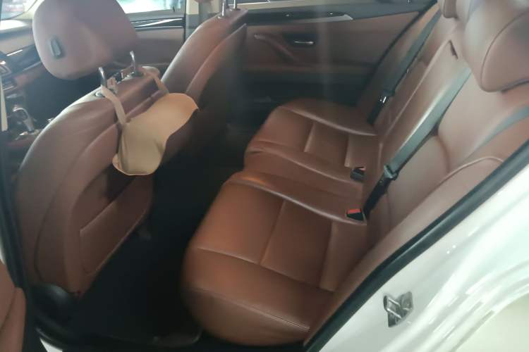 Used BMW 5 Series 2014 520Li Elegant Model Interior 4