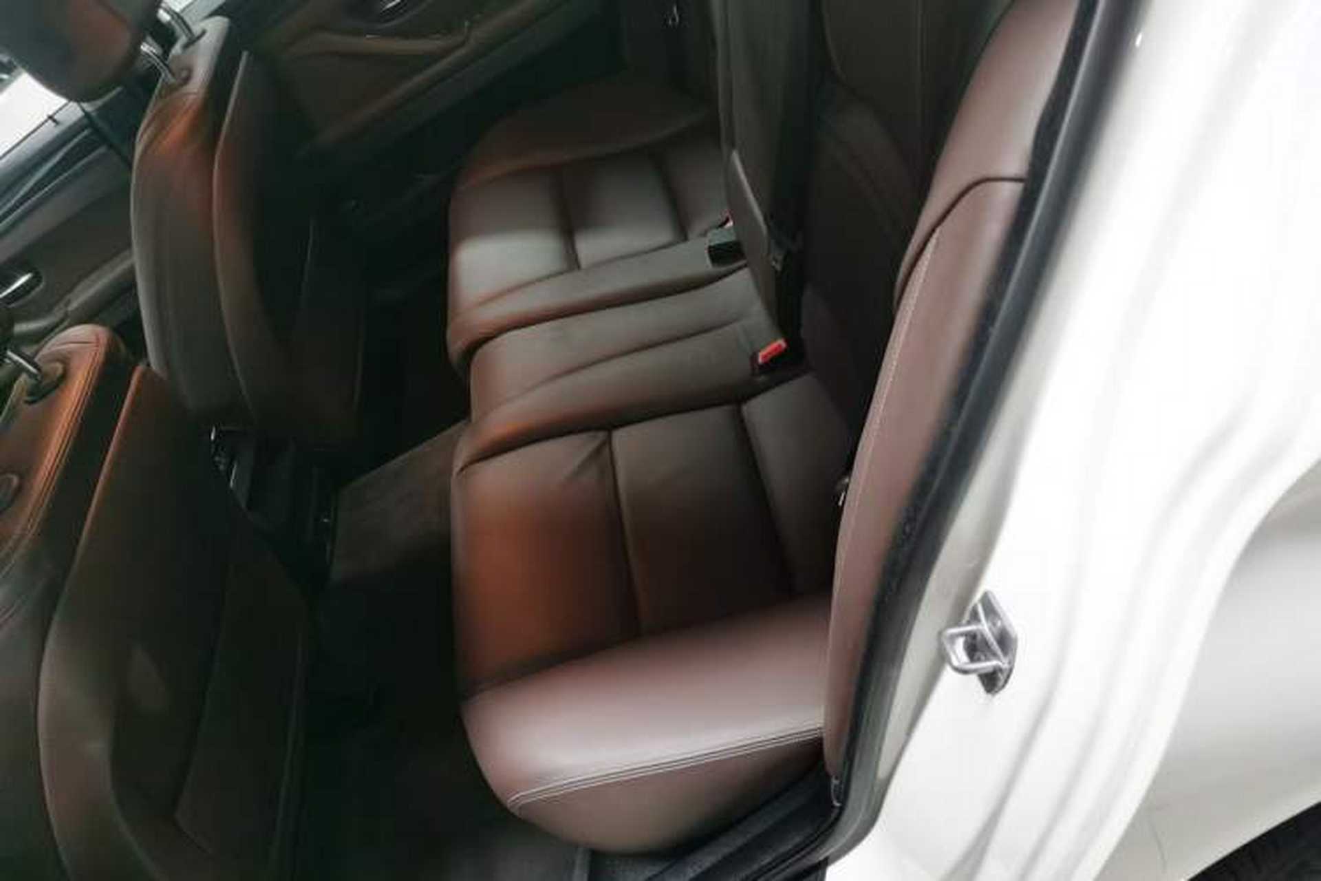 Used BMW 5 Series 2014 525Li Luxury Design Package Interior 4