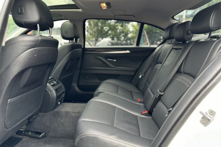 Used BMW 5 Series 2014 525Li Luxury Design Package Interior 6