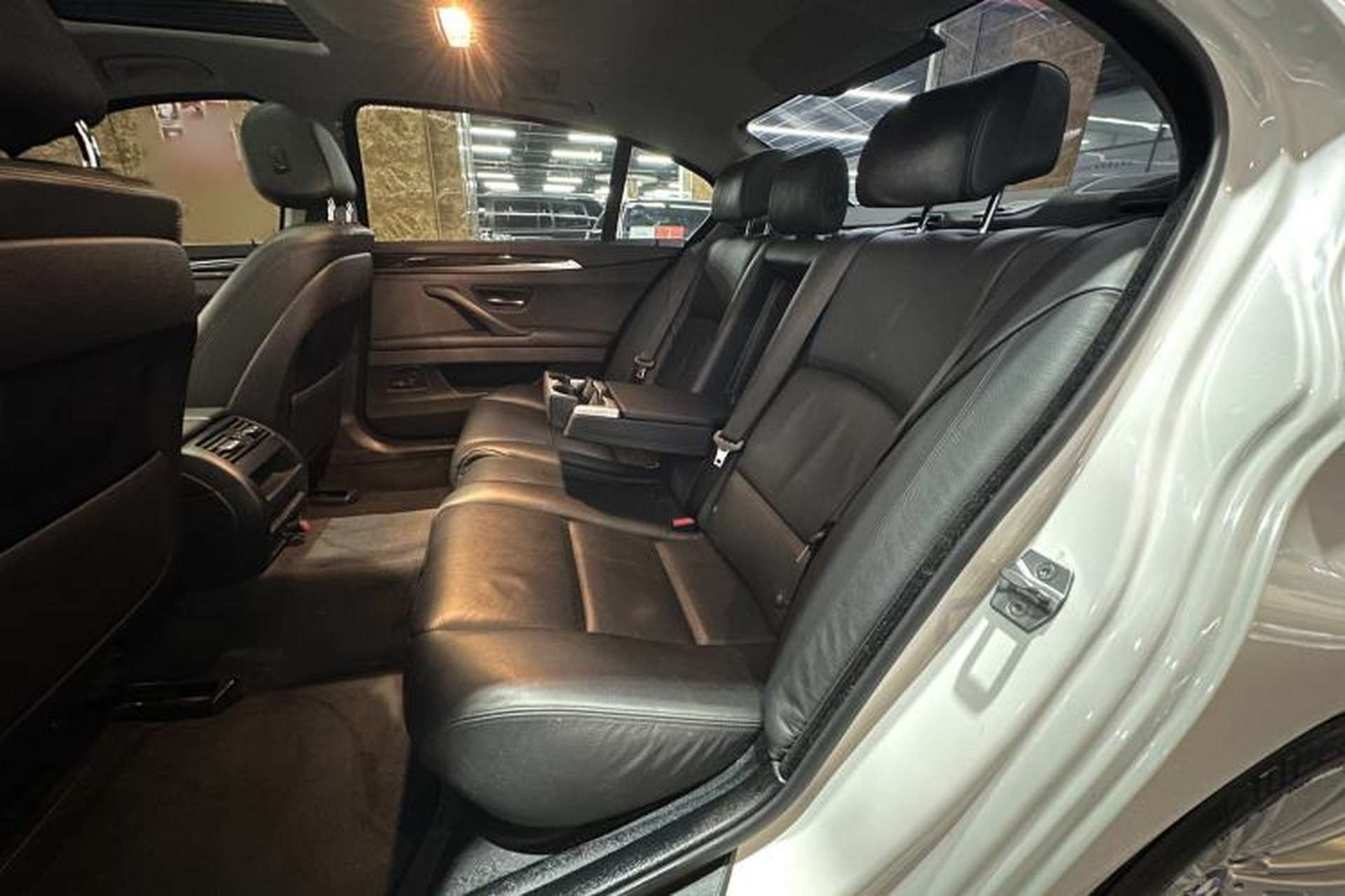 Used BMW 5 Series 2014 525Li Leading Model Interior 9