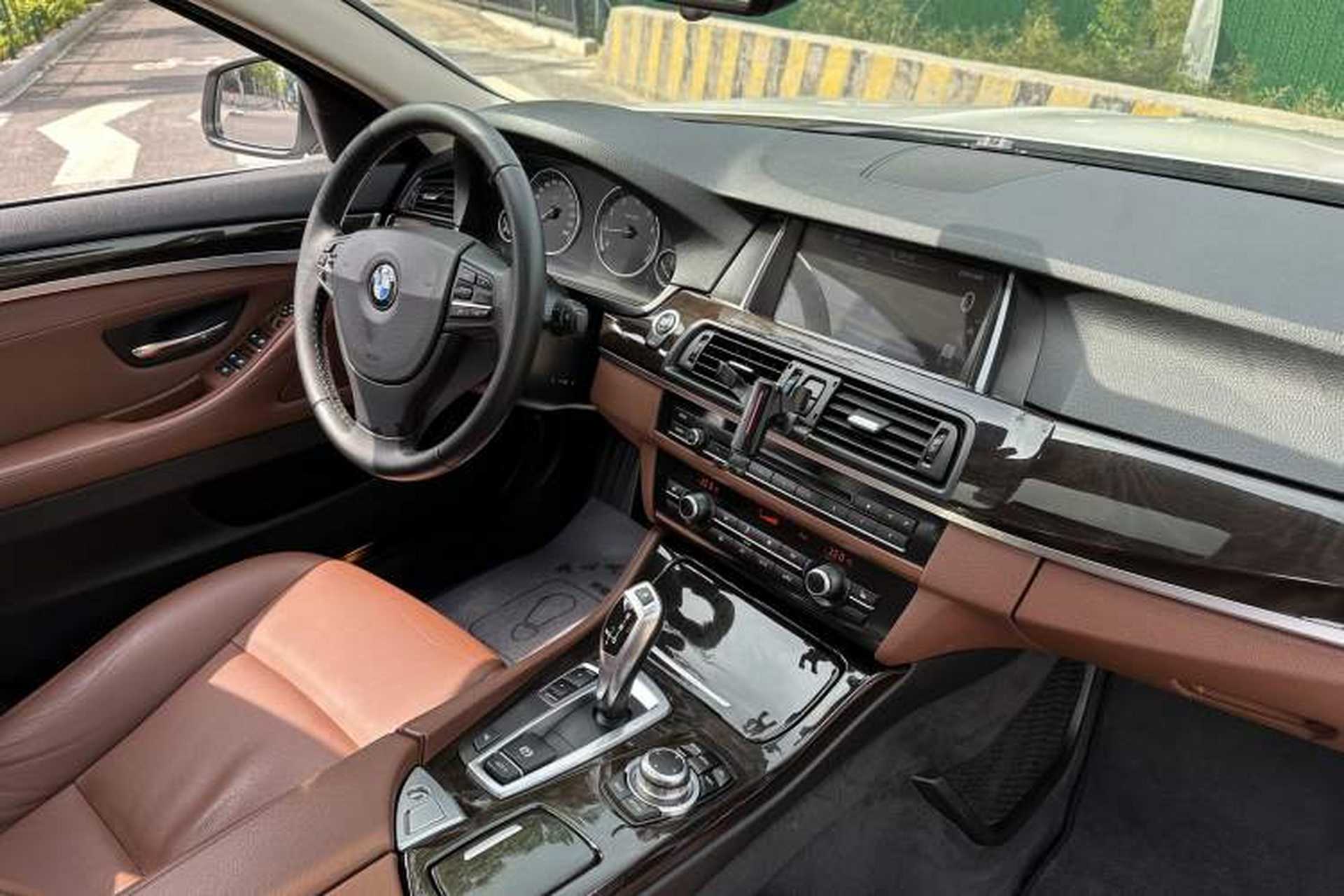 Used BMW 5 Series 2014 525Li Leading Model Interior 9