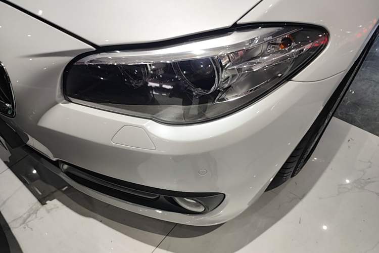 Used BMW 5 Series 2014 525Li Leading Model Left Front Headlight