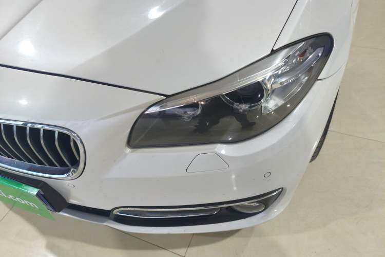 Used BMW 5 Series 2014 525Li Luxury Design Package Left Front Headlight