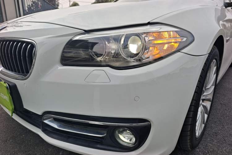 Used BMW 5 Series 2014 525Li Luxury Design Package Left Front Headlight