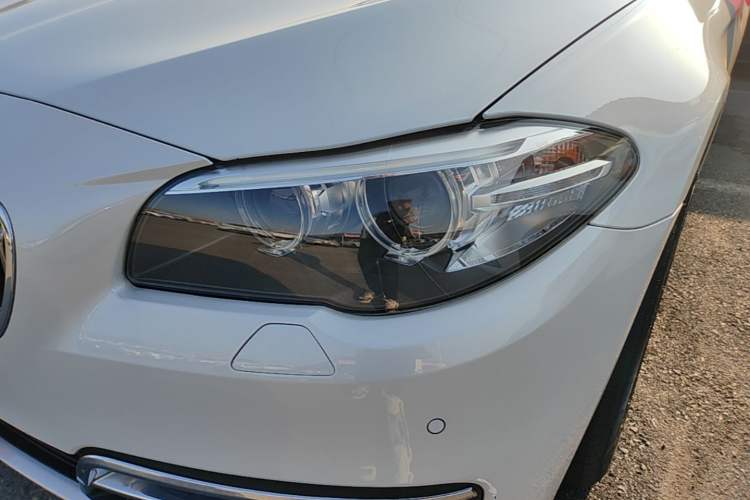 Used BMW 5 Series 2014 525Li Leading Model Left Front Headlight