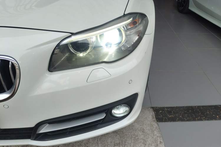 Used BMW 5 Series 2014 528Li Leading Model Left Front Headlight