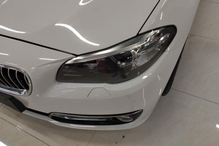 Used BMW 5 Series 2014 525Li Luxury Design Package Left Front Headlight