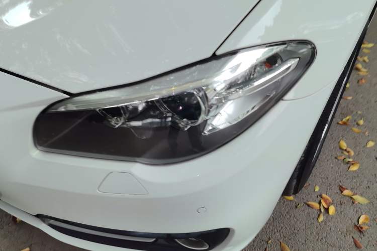 Used BMW 5 Series 2014 520Li Elegant Model Left Front Headlight