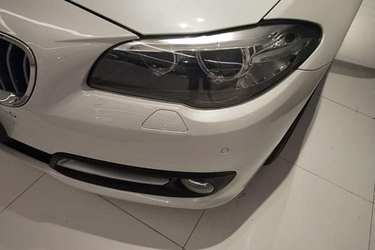 Used BMW 5 Series 2014 520Li Elegant Model Left Front Headlight