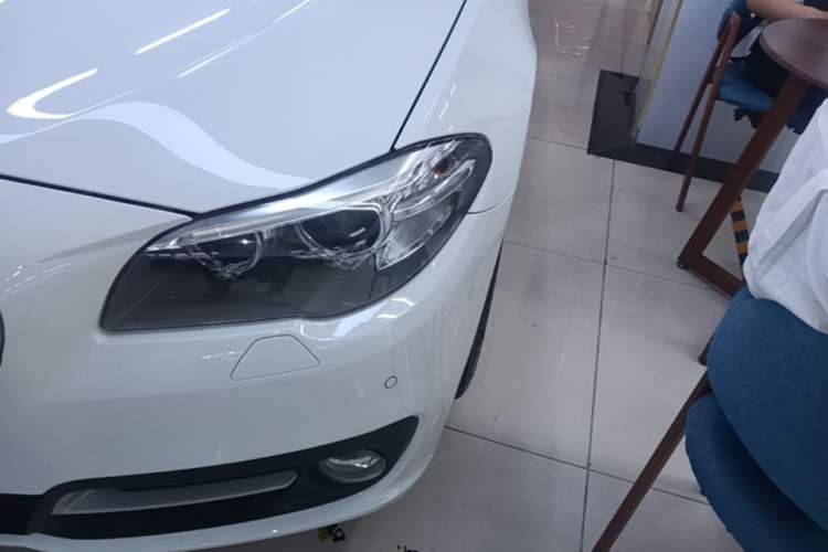 Used BMW 5 Series 2014 520Li Elegant Model Left Front Headlight