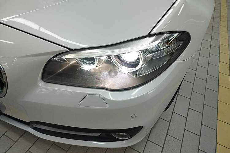 Used BMW 5 Series 2014 525Li Leading Model Left Front Headlight